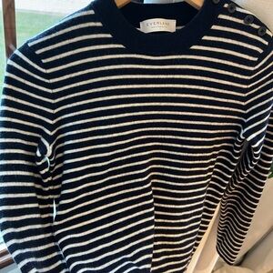 Everlane Women’s Navy and White Striped Crewneck Sweater